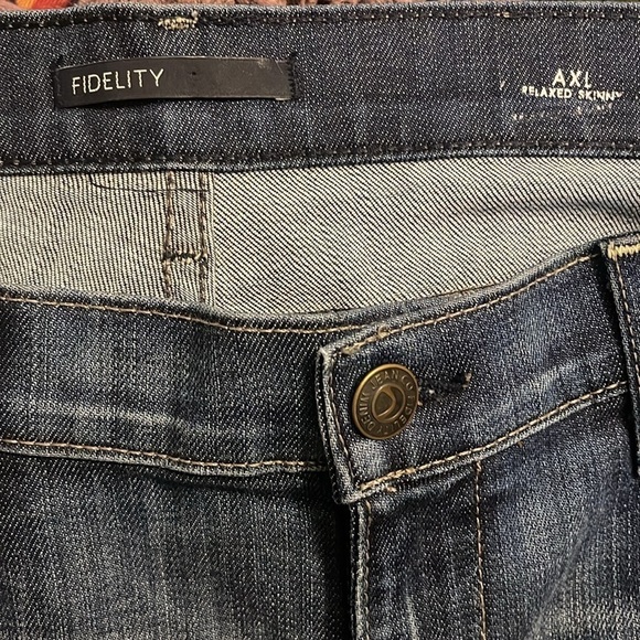 Fidelity Axl Relaxed Skinny Jean Exile some‎ flaws women’s sz 29 whiskering READ - Picture 15 of 16
